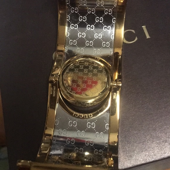 Gucci watch - Picture 2 of 4